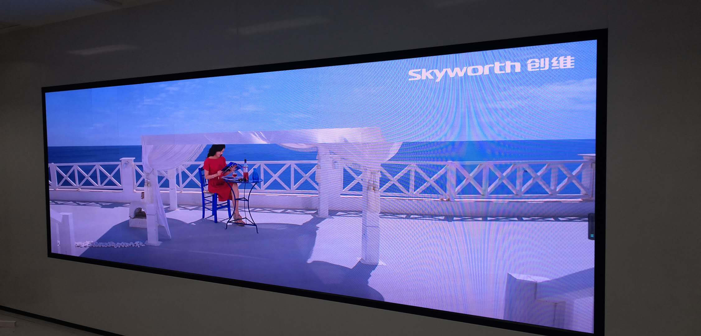 不同場(chǎng)景（像會(huì)議室、舞臺(tái)、戶外廣告）選LED屏，關(guān)鍵看哪些參數(shù)呀？